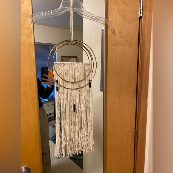 Macrame wall decor - Picture 1 of 2